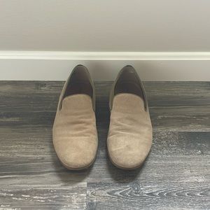 Men’s tan suede loafer